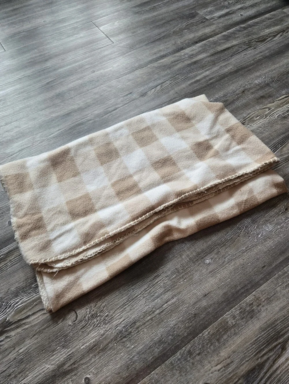 Old Navy Plush Checkered Throw Blanket in Cream and Tan - Soft Home Bedding